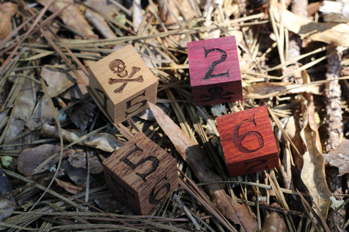 Purpleheart Skull & Crossbones Die